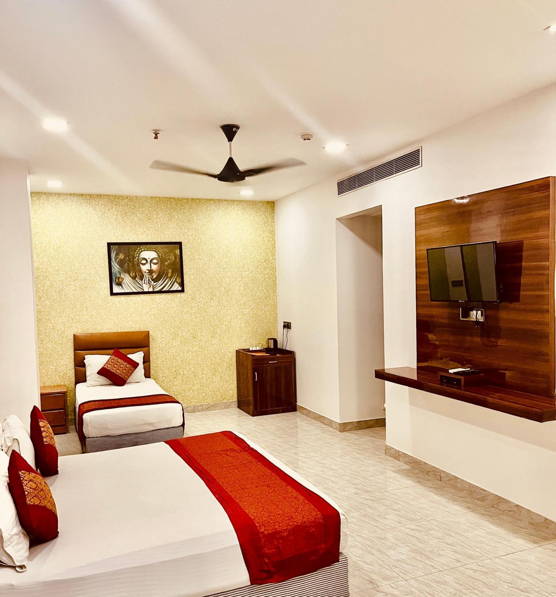 Amora Rooms Dwarka Нью-Дели Экстерьер фото