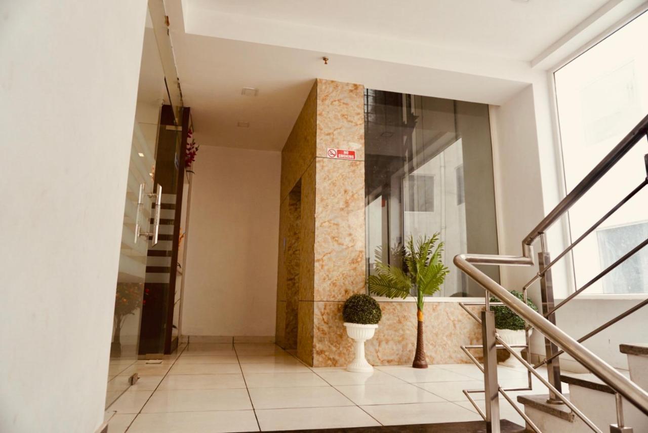 Amora Rooms Dwarka Нью-Дели Экстерьер фото