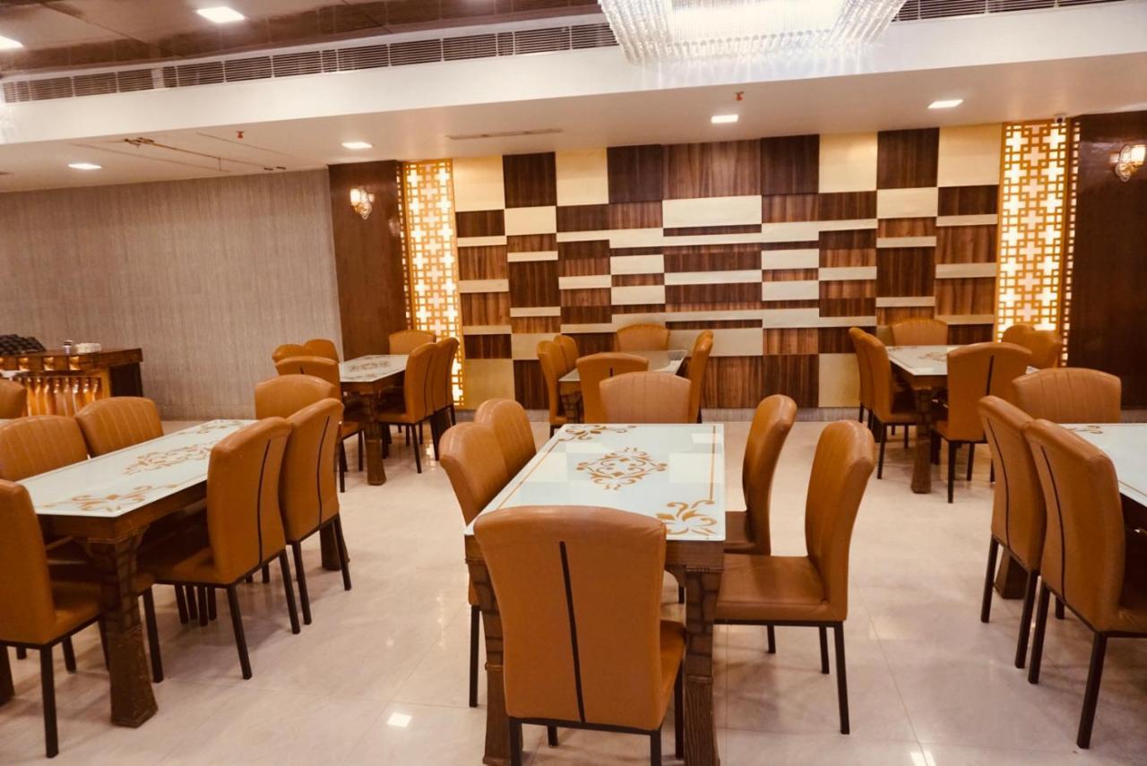 Amora Rooms Dwarka Нью-Дели Экстерьер фото